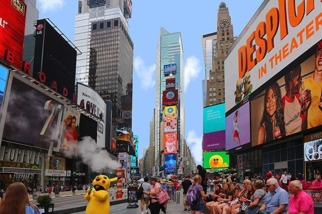 U.S. Inbound Tourism Drops 14% in April, Erasing Two Months of Gains