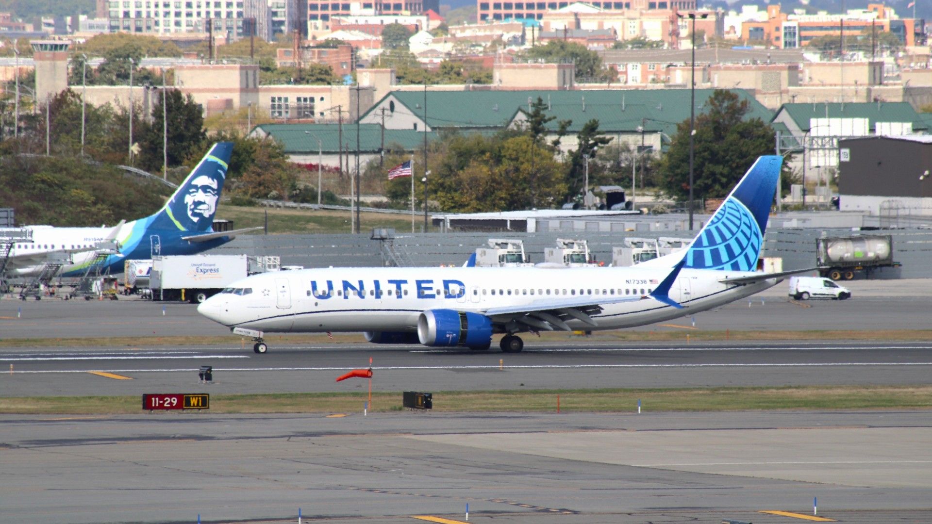 8-Hour Nonstop Flights: United Launches New Longest Boeing 737 MAX Route Next Week [Map]